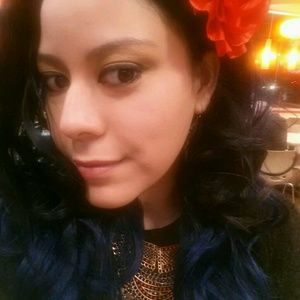 Meet your Posher, Salesky