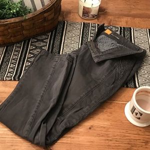 Pilcro Hyphen Chinos