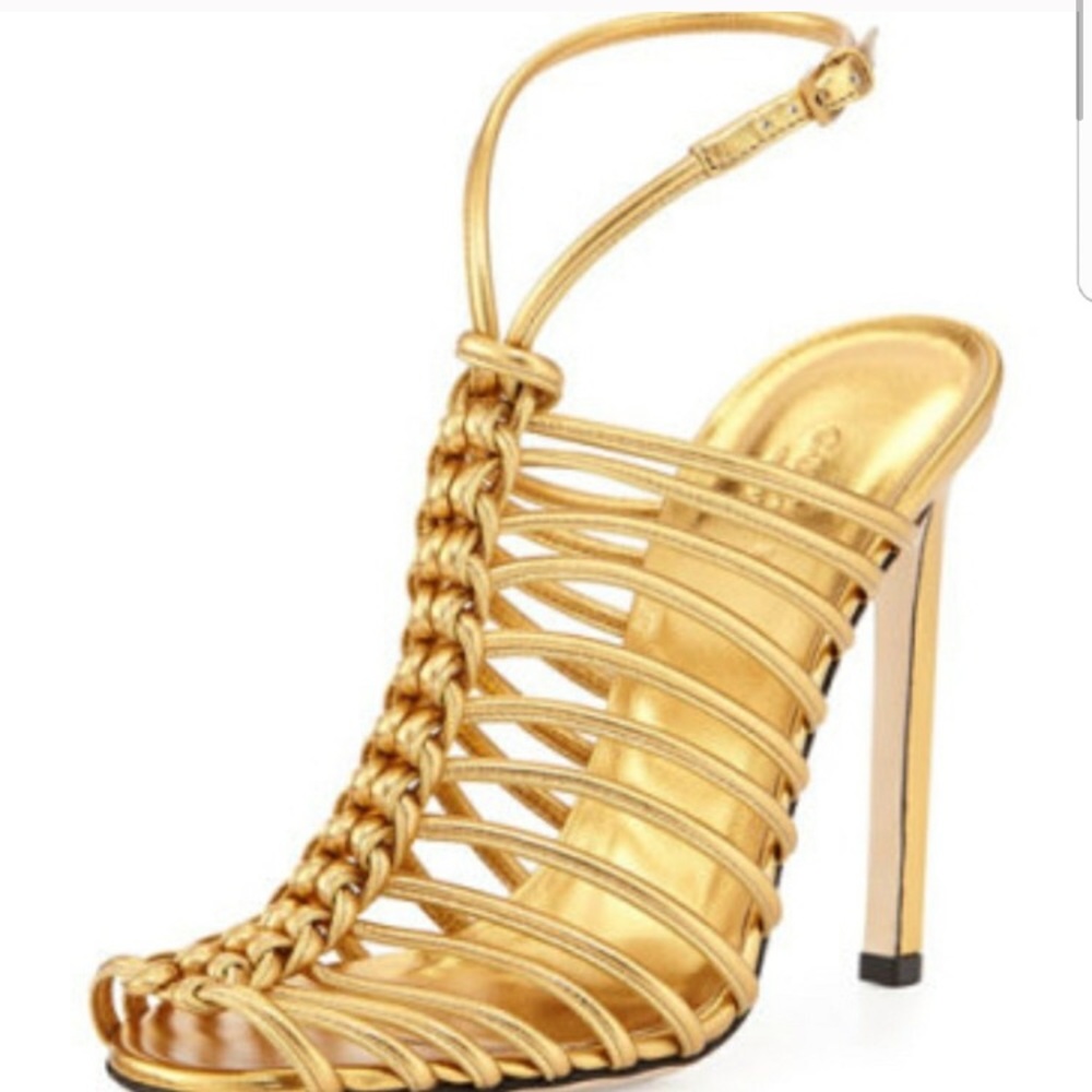 ❗️Looking For ❗️Gucci Gold Sandals