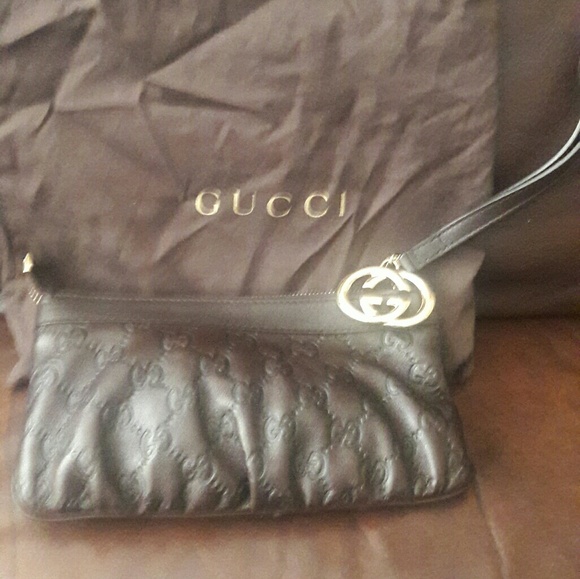 Gucci wristlet - Picture 1 of 1