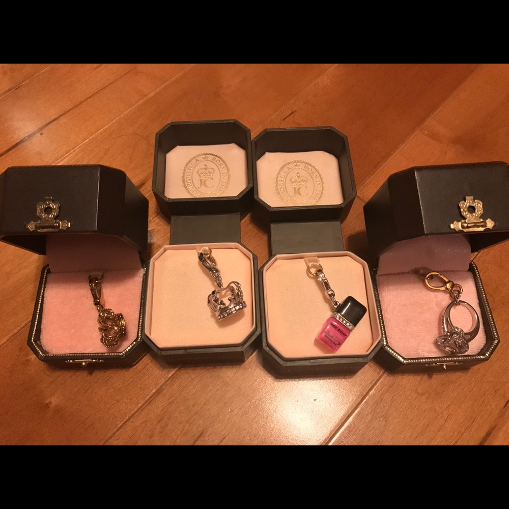 Juicy Couture Charm crown nail polish ring crown👑
