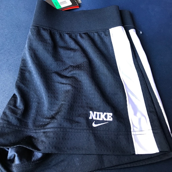 NWT Nike Dry Academy Women's Soccer Shorts Navy/Wh - Picture 2 of 5