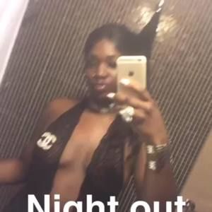 Meet your Posher, Crystal