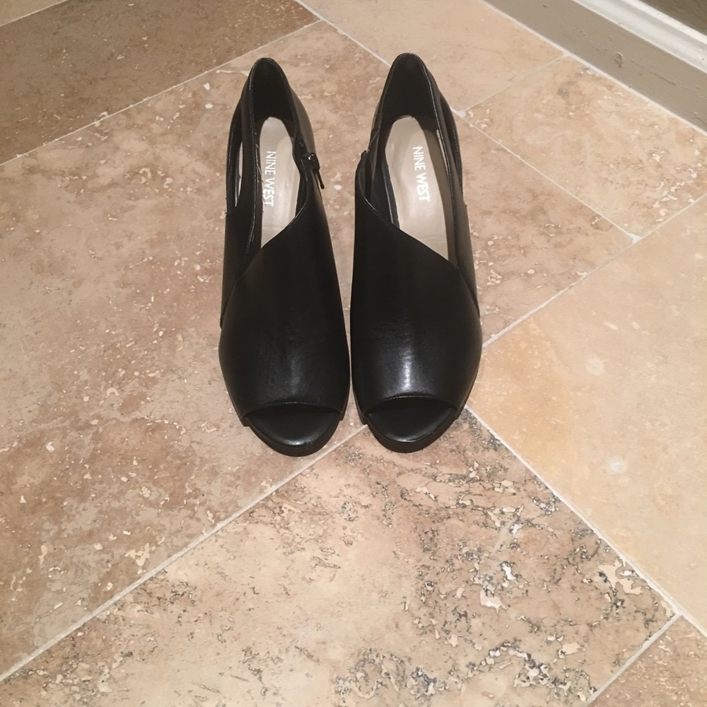 Nine West Heels NWOT