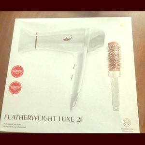 Feather Weight Luxe 2i Hair Dryer