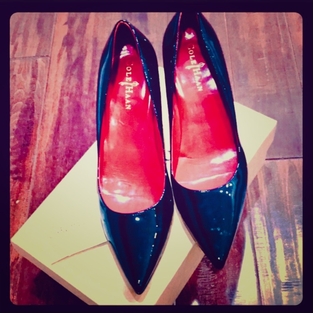 Black patent Cole Haan pumps