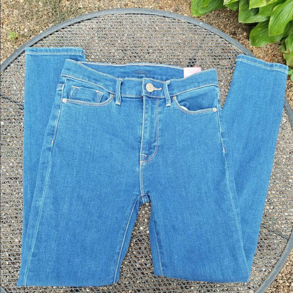 BDG high waisted blue jeans