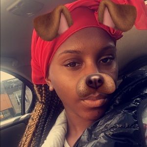 Meet your Posher, Johnnaya