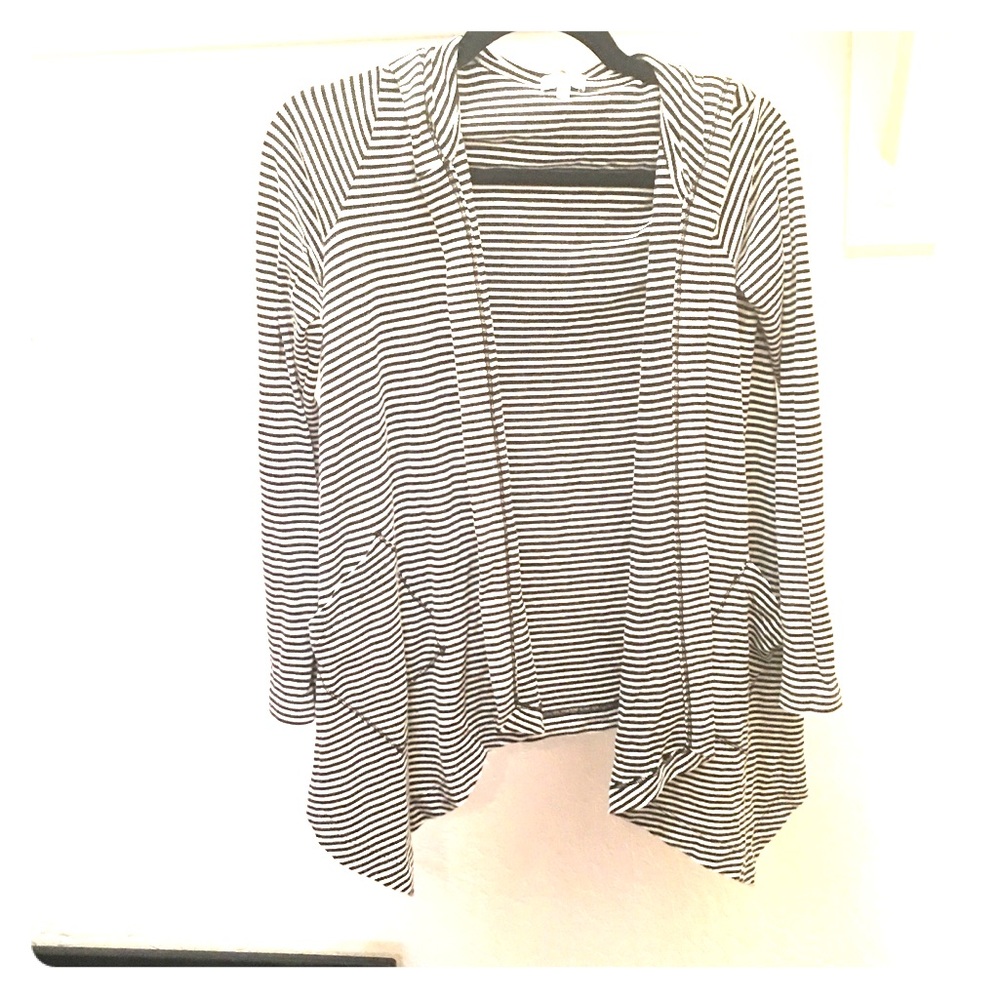Splendid high-low sweater