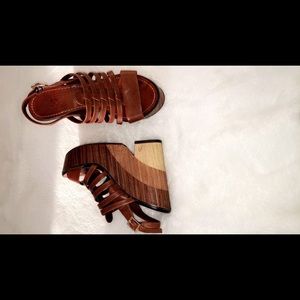 Vince Camuto