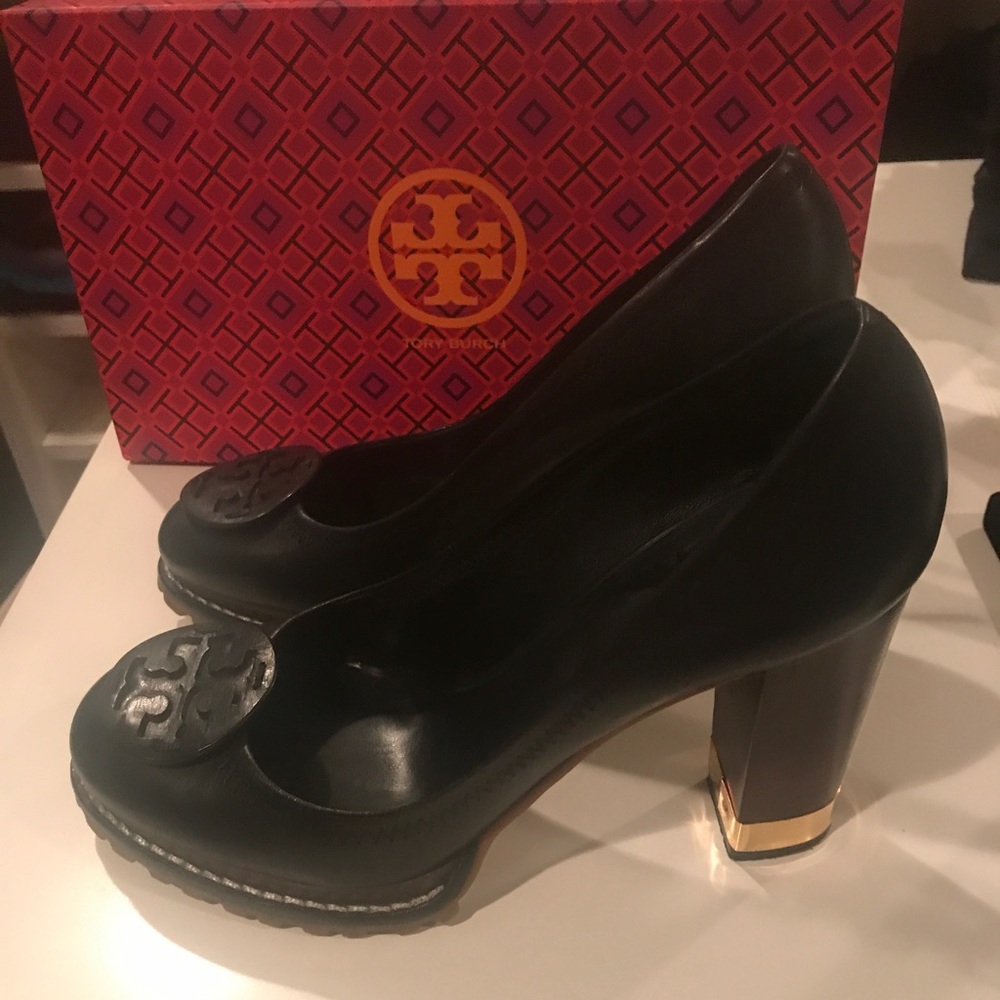 Tory Burch Pump