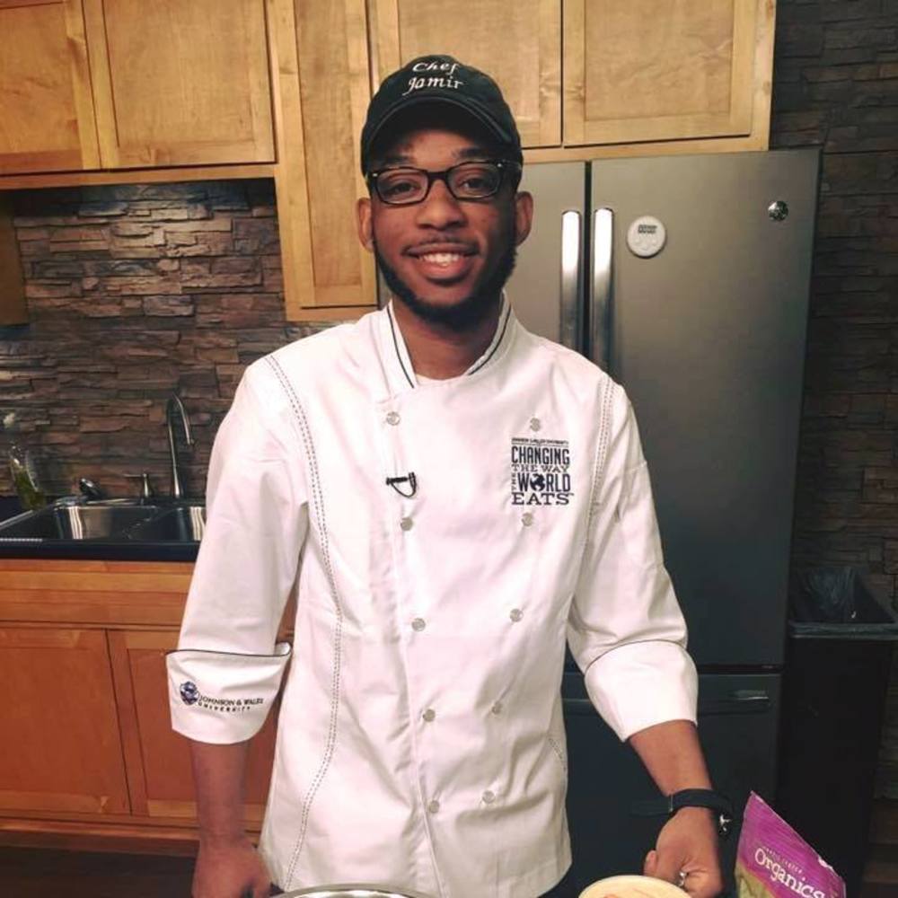 Meet your Posher, Jamir