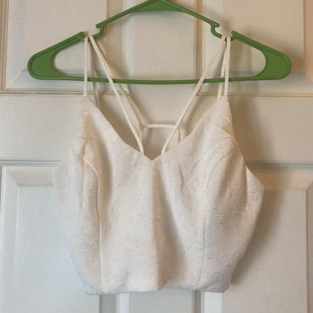 White strappy crop top