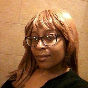 Meet your Posher, Lashea