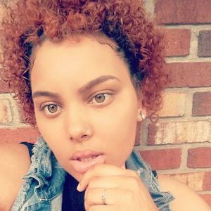 Meet your Posher, Kiana