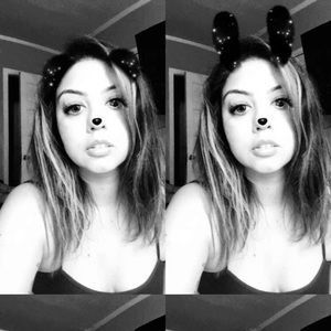 Meet your Posher, Estefania