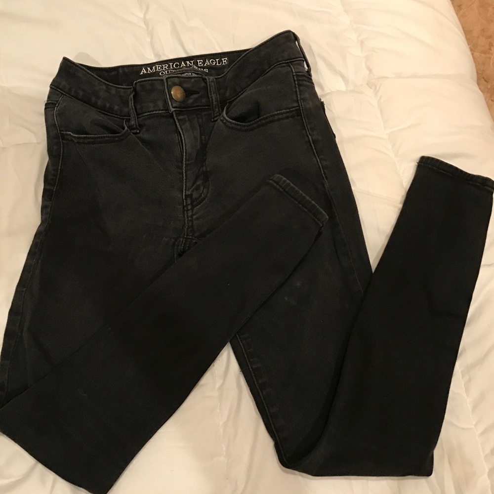 FADED BLACK AMERICAN EAGLE JEANS