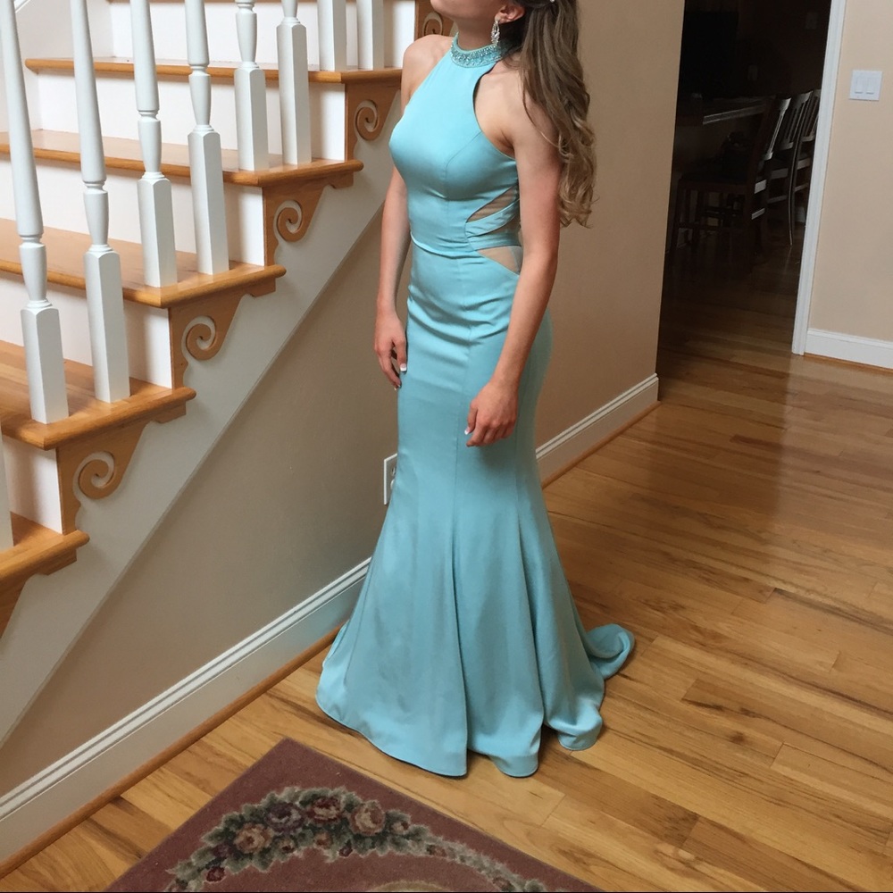 Milano Formals : Aqua (worn once to a prom) - Picture 2 of 6