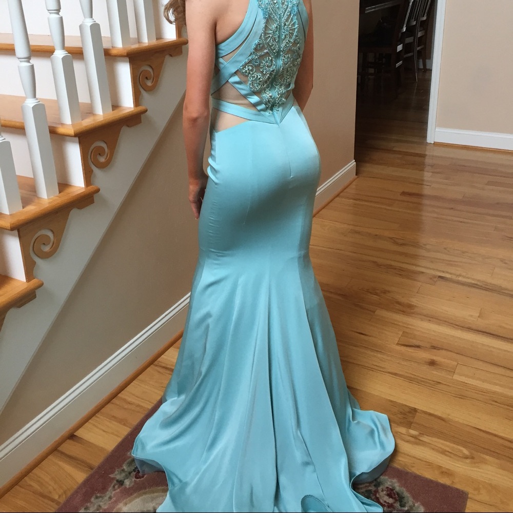 Milano Formals : Aqua (worn once to a prom) - Picture 4 of 6