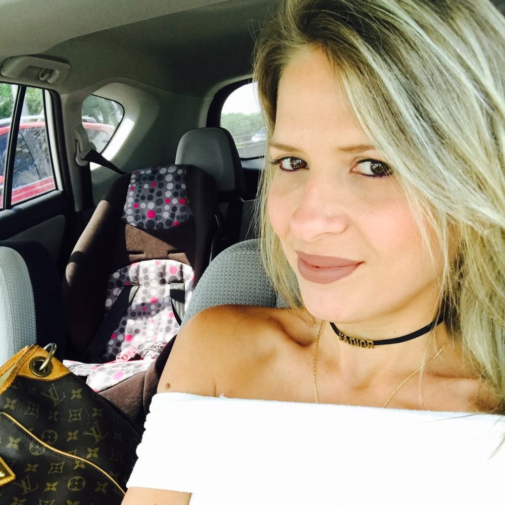 Meet your Posher, Paola