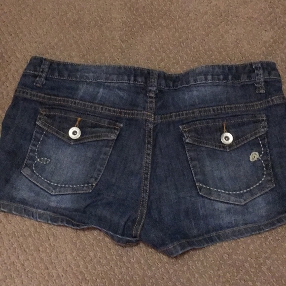 Mudd denim shorts - Picture 2 of 3