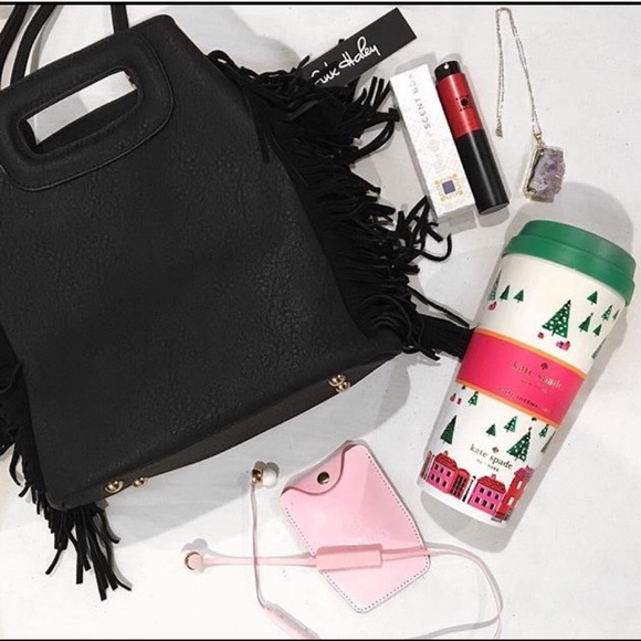 Last 1! 💕Black Fringe Handbag - Picture 5 of 5