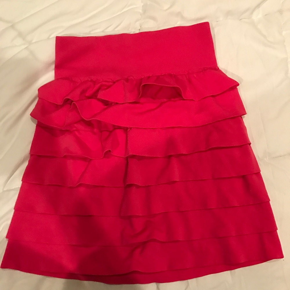 BRIGHT PINK RUFFLED SKIRT