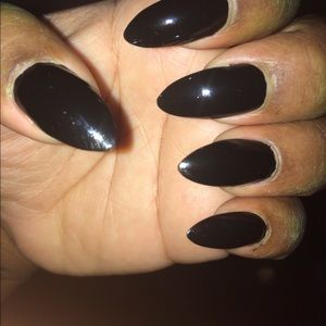 Meet your Posher, Tee