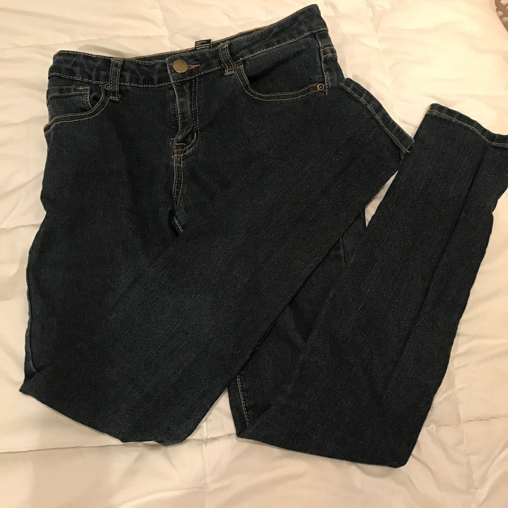SIZE 26 FOREVER 21 JEANS