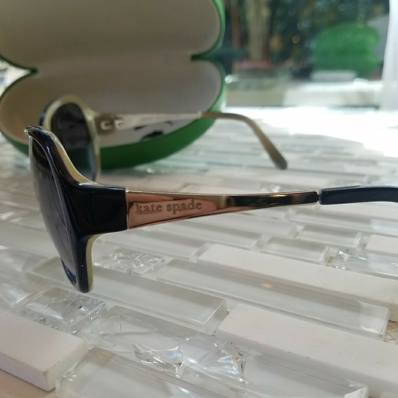Kate Spade Sunglasses with Case main image 4