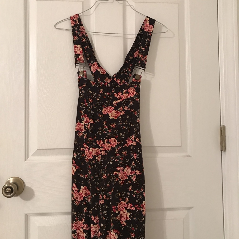 Forever 21 Floral Romper- ONLY WORN ONCE!
