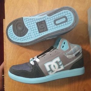 DC shoes