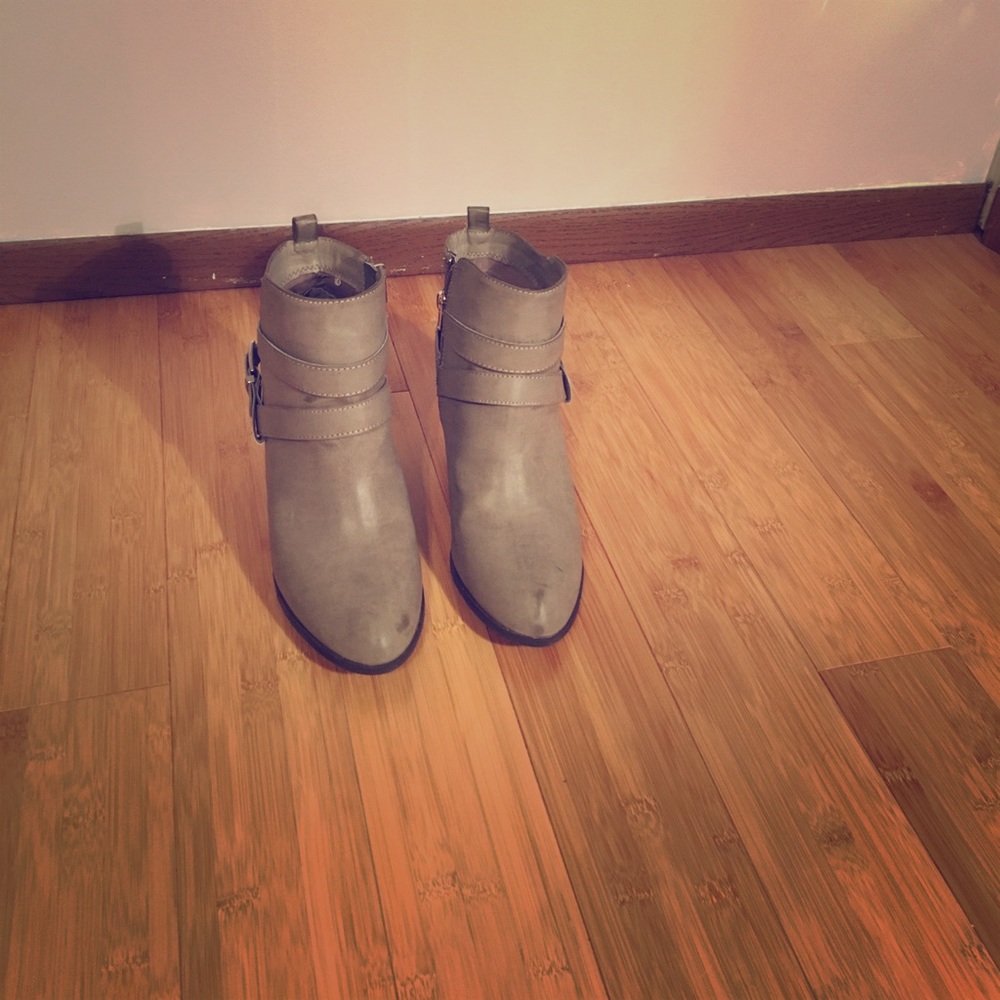 Express boots, size 9