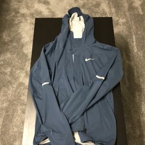 NIKE WINDBREAKER
