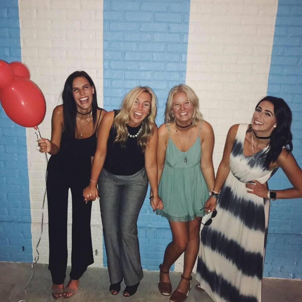 Meet your Posher, Kenzie