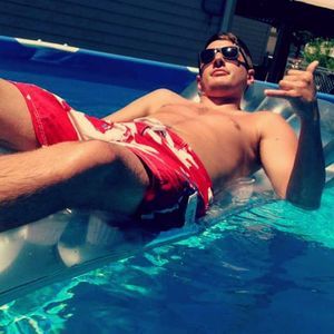 Meet your Posher, Mika