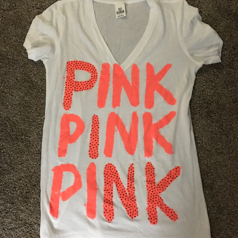 Vs pink tee