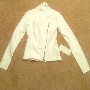 LuluLemon Precision Jacket