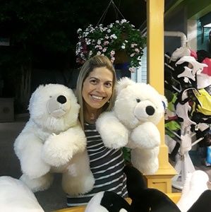 Meet your Posher, Vania