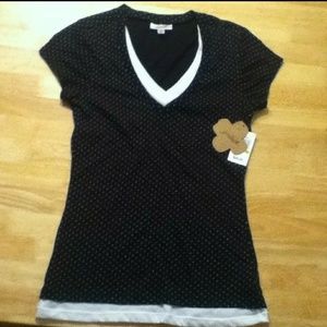 Black Vneck top