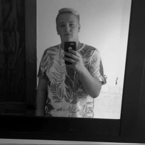 Meet your Posher, Gage