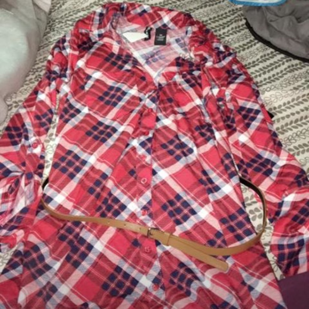 Dress with belt