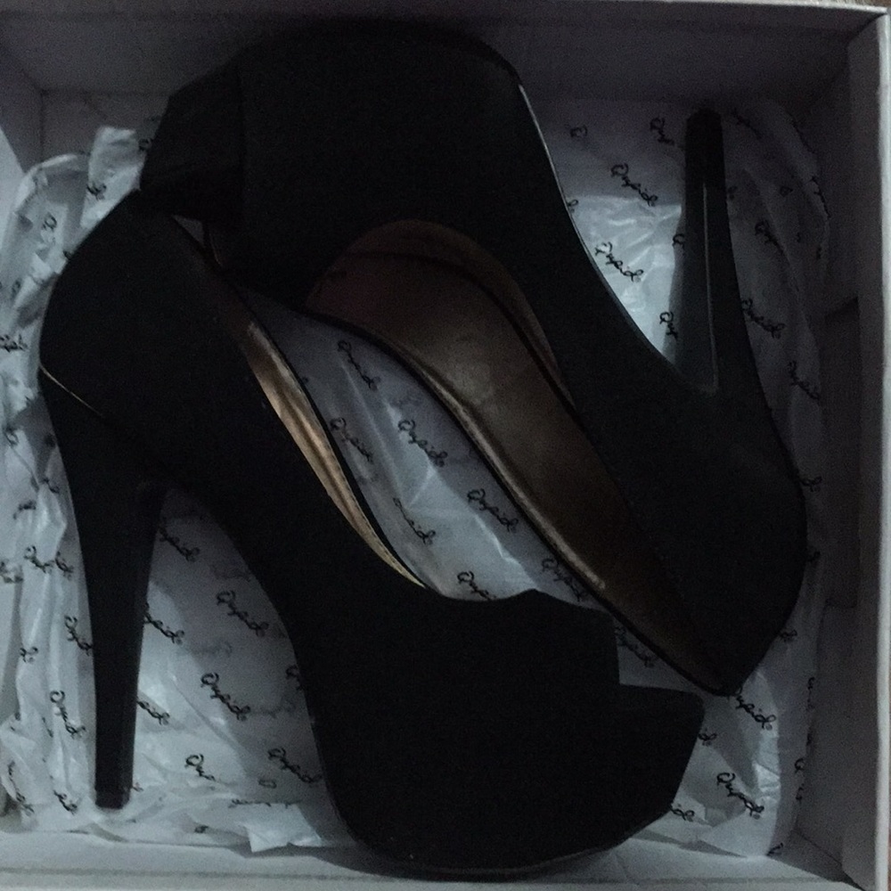 Qupid black heels