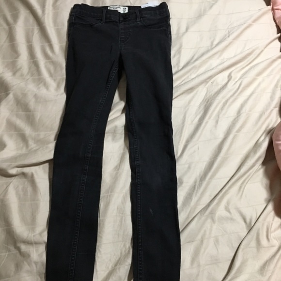 Kids ambercrombie jeans - Picture 2 of 3