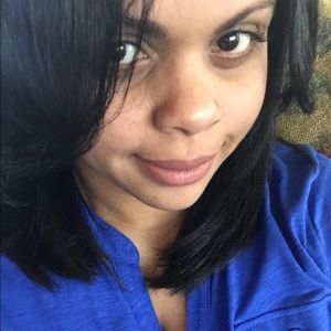 Meet your Posher, Vanessa