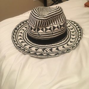 Black and white tribal vacation hat