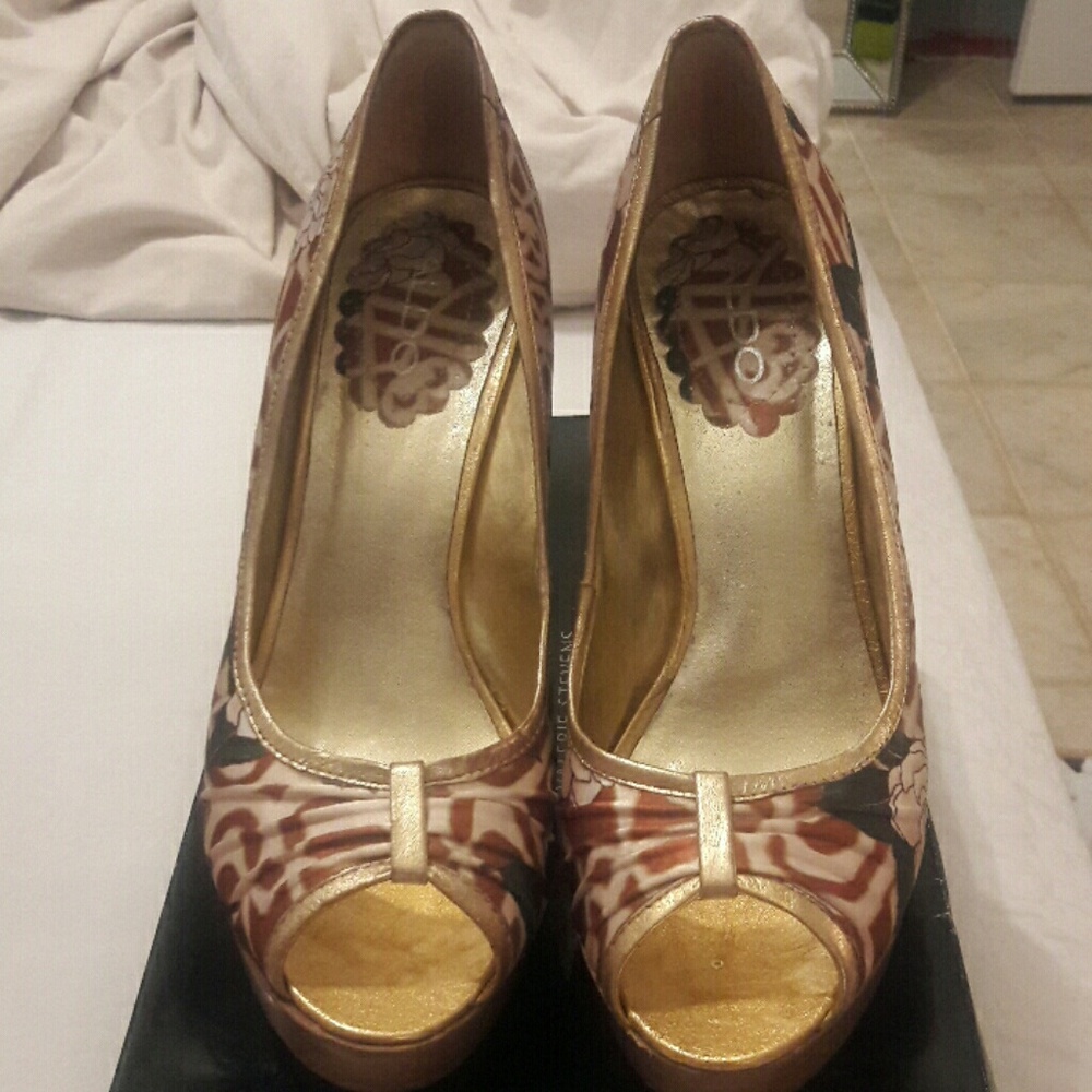 ALDO Heels!!! SILK, SEXY, AND OH SOOOO WORTH IT!!!