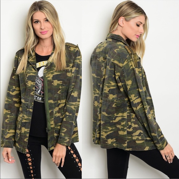 Jackets & Blazers - 🎉LAST 1 Sz Large🎉❇️Camo Utility Jacket❇️