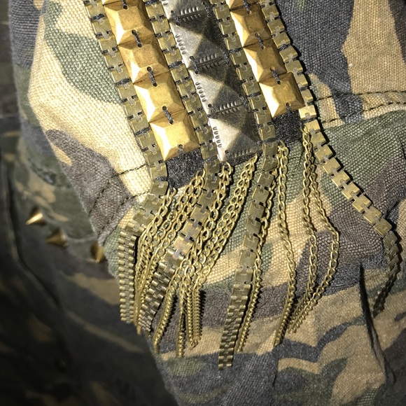 🎉LAST 1 Sz Large🎉❇️Camo Utility Jacket❇️ - Picture 3 of 3