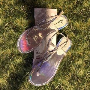 🌸Shi Sandals from Journey's 🌸.  Size: 10.  🌸